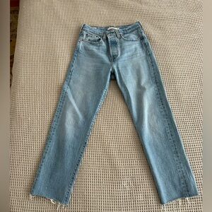 Levi’s Wedgie Straight light wash jeans